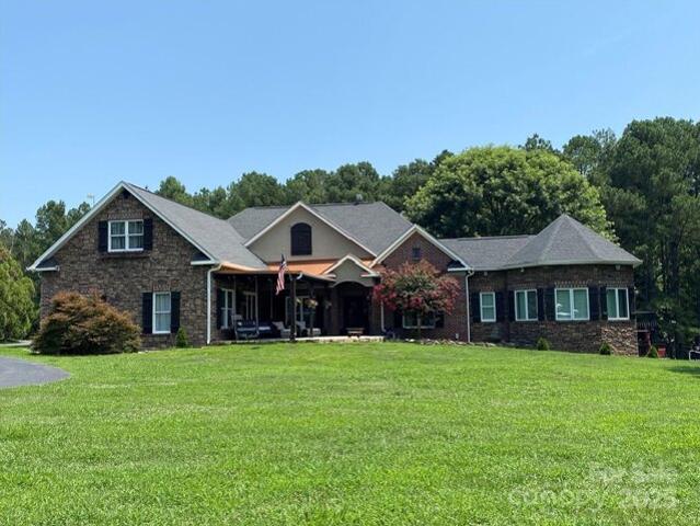 House for sale in Wingate