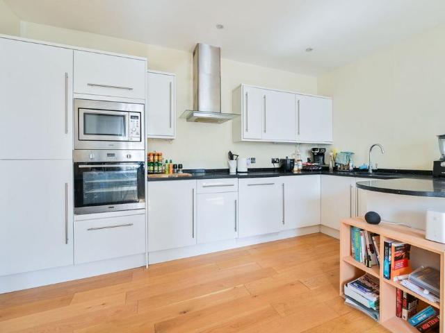 Apartment for rent in Whitechapel, Greater London