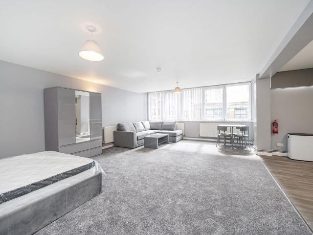 Studio for rent in Whitechapel, Greater London