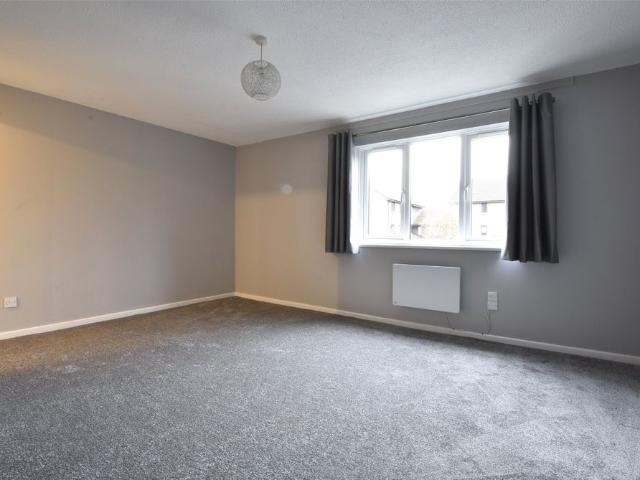Studio for rent in Red Hill, Surrey