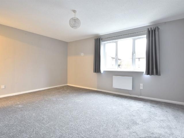 Studio for rent in Red Hill, Surrey