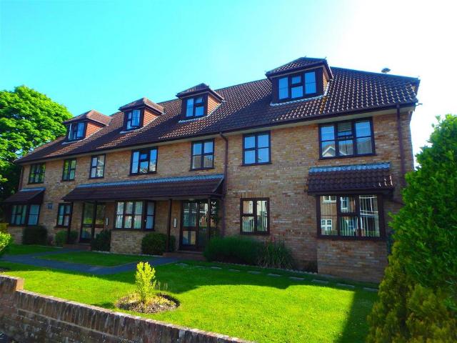Apartment for rent in Old Milton, Ashurst Bridge