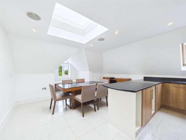 House for rent in London Borough of Croydon, Greater London