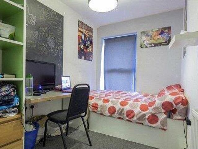 House for rent in Huddersfield, West Yorkshire