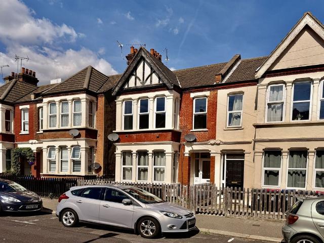 Apartment for rent in Southend City Centre Neighbourhood, Alton Barnes