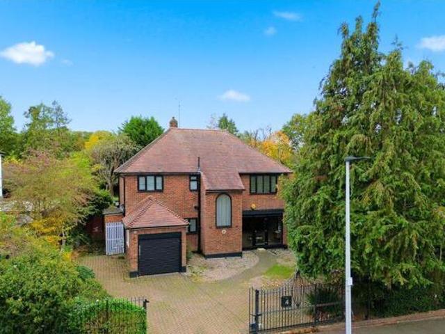 House for sale in Epping