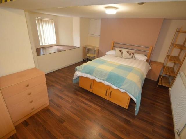 House for rent in Cowley, Greater London