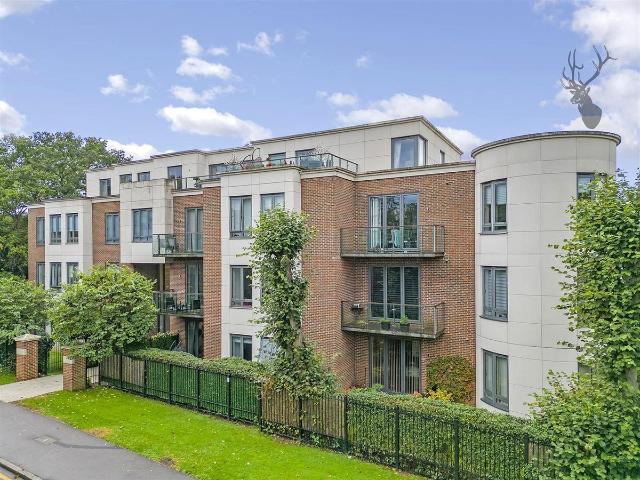 Apartment for rent in Woodford Wells, Greater London