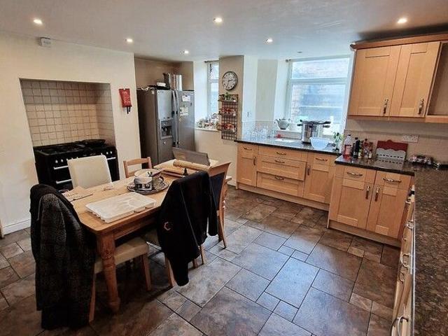 Room for rent in Wortley, West Yorkshire