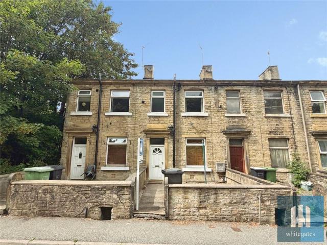 House for rent in Huddersfield, West Yorkshire