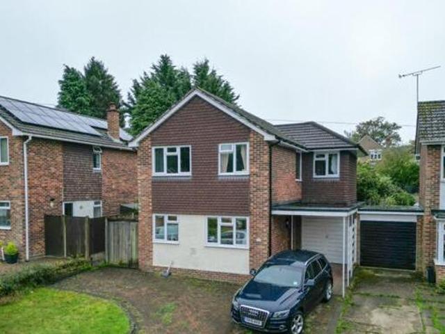 House for sale in Old Dean, Heol-las