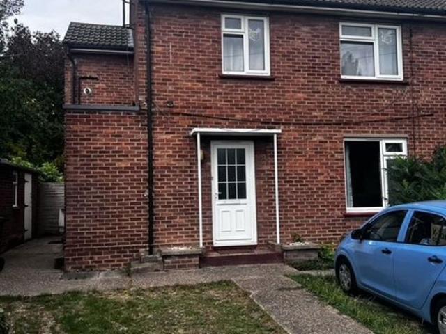 House for rent in Barnwell, Arbury