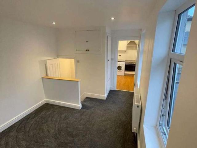 Studio for rent in London Borough of Croydon, Greater London