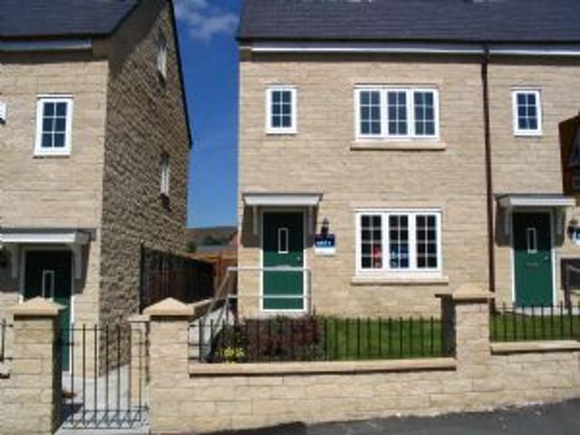 House for rent in Burnedge, Greater Manchester