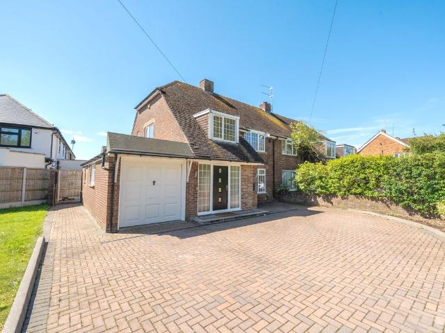 House for rent in Clewer Village, Windsor