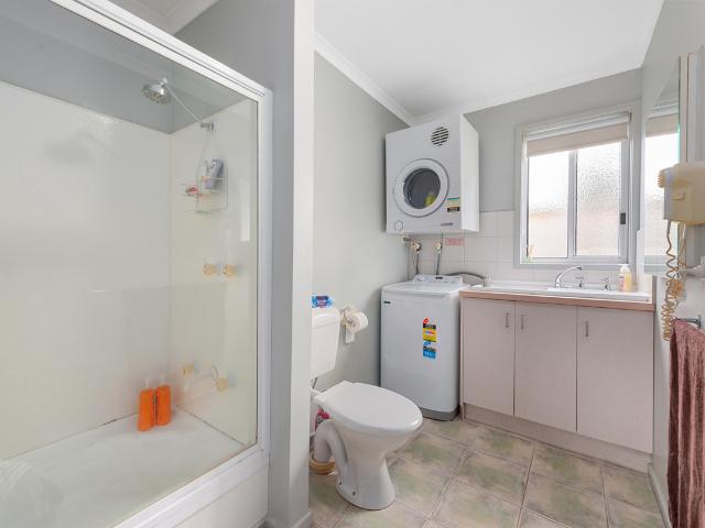 Flat for sale in Lakes Entrance, Victoria