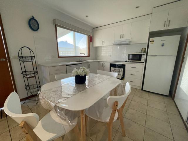 Apartment for sale in Lakes Entrance, Victoria