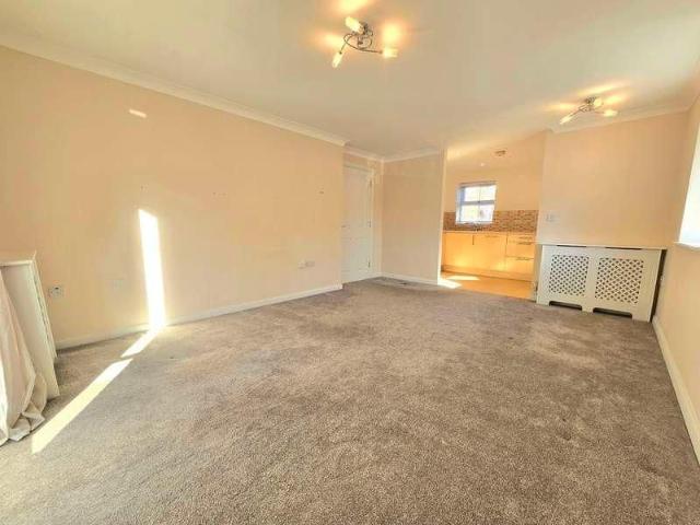 Apartment for rent in Hedge End, Helford