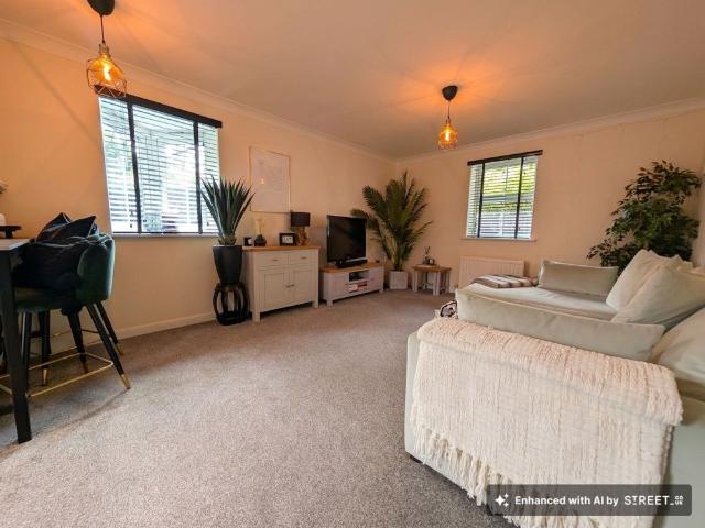 Apartment for rent in Hedge End, Helford