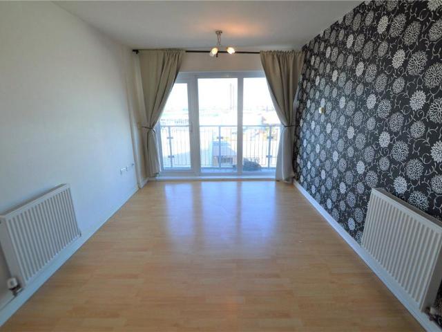 Apartment for rent in London Borough of Croydon, Waddon