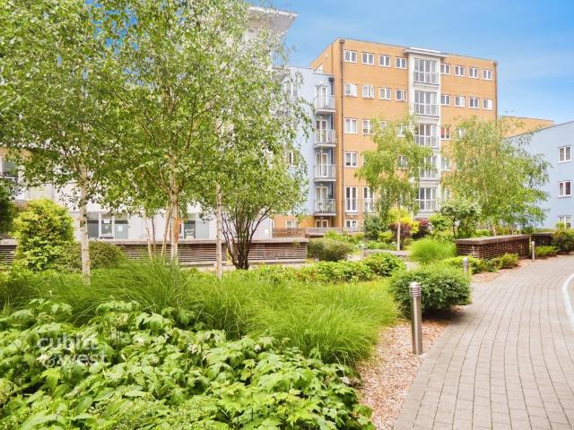 Apartment for rent in London Borough of Croydon, Waddon