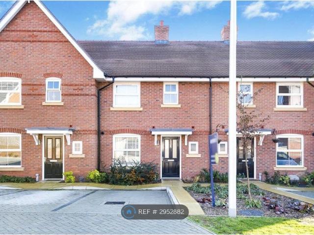House for rent in Shinfield