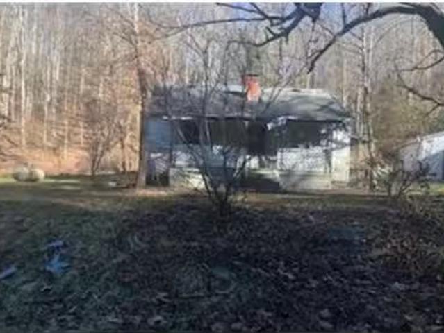 House for sale in Summersville