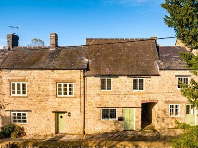 House for sale in Brackley, West Northamptonshire