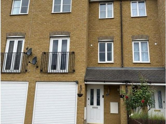 House for rent in Fleet Estate, Monks Orchard