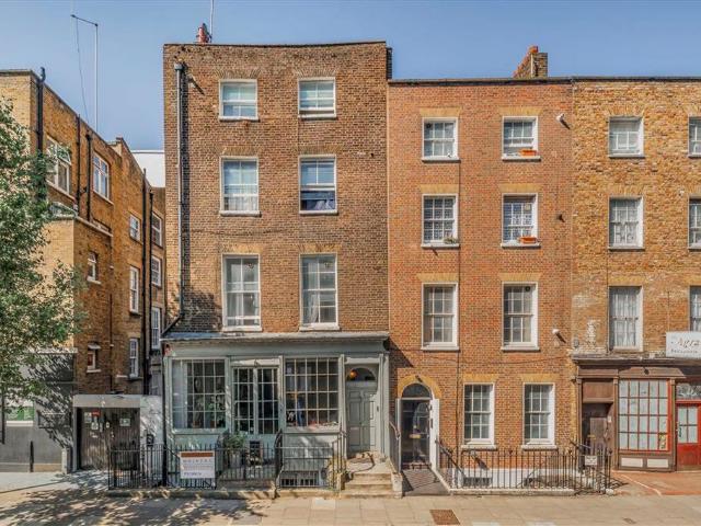 Apartment for rent in Fitzrovia, Greater London
