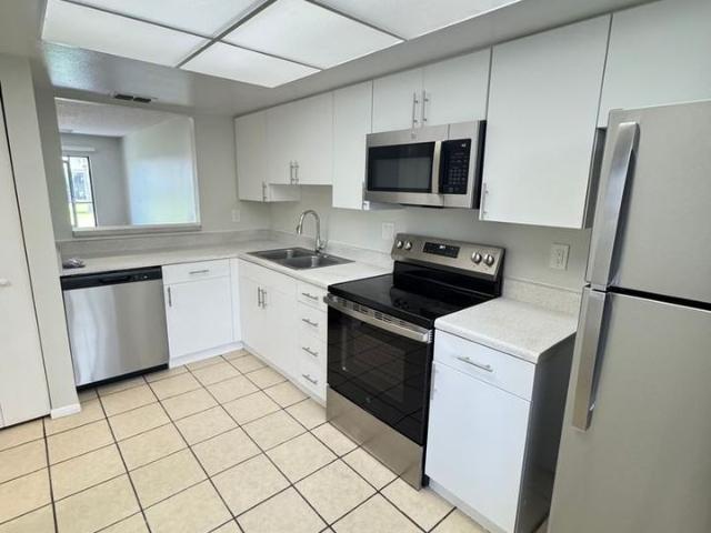 Apartment for rent in Bayshore Gardens, Manatee County