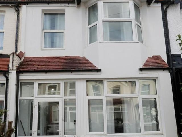 House for rent in London Borough of Merton, Mitcham