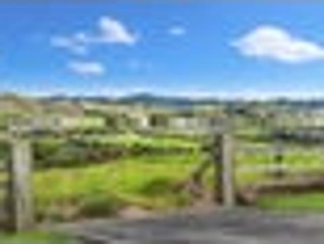 Land for sale in Awhitu