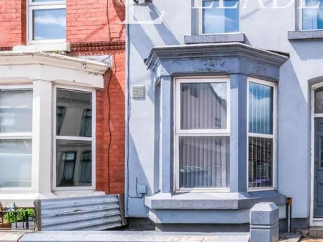 House for rent in Elm Park, Calderstones