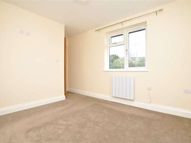 Apartment for rent in Westborough, Surrey