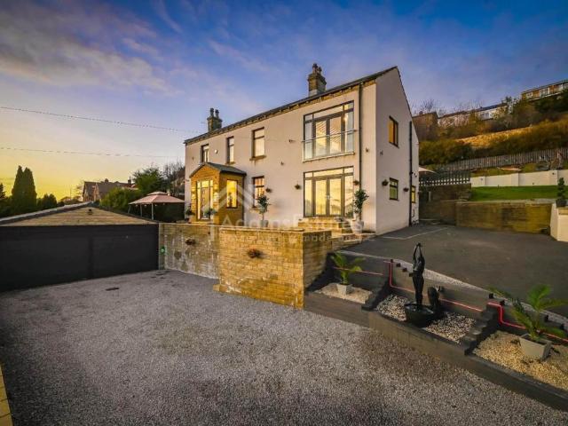 House for rent in Fox Royd, Kirklees