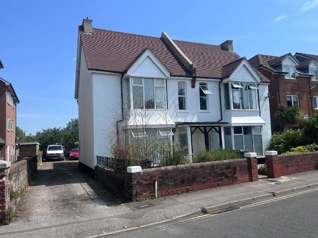 House for rent in Roselands, Eastbourne
