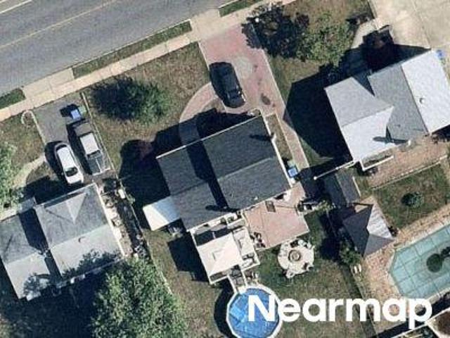 House for sale in Edison, New Jersey