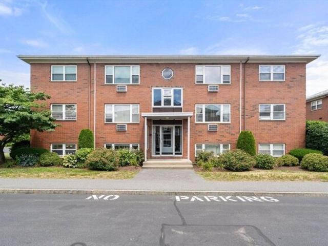 Condo for sale in Waltham