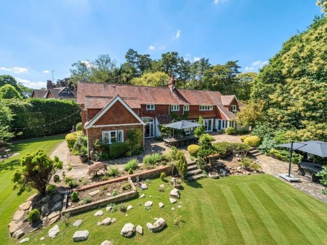 House for rent in Fole, Surrey