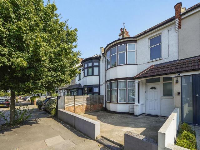 House for rent in Brondesbury, Greater London