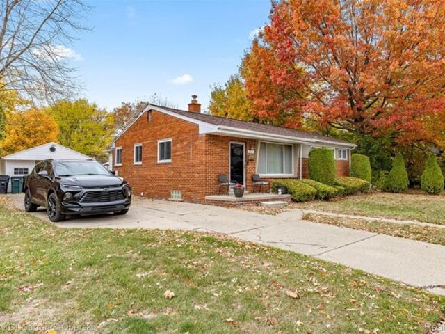 House for sale in Oak Park, Michigan