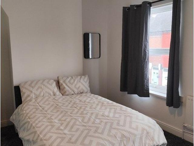 Room for rent in Hanley, Stoke-on-Trent