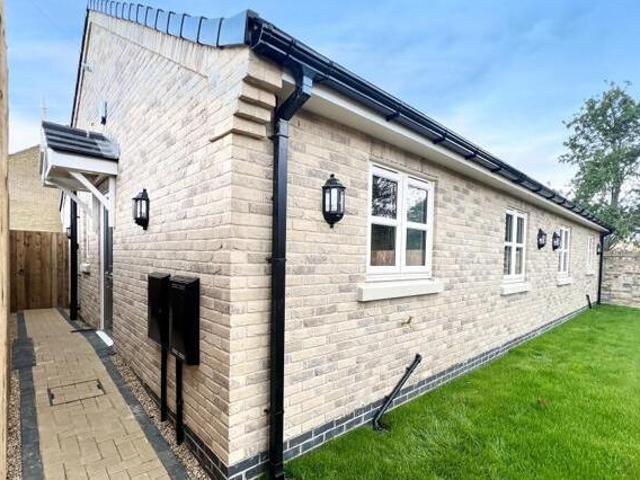House for sale in Hampton Green, Cambridgeshire
