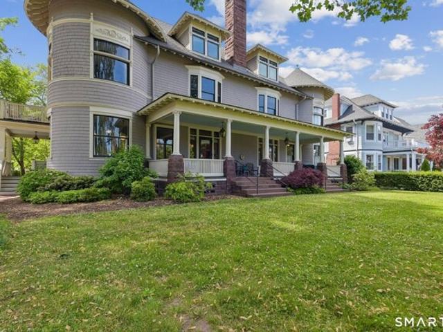Condo for sale in New Haven, Connecticut