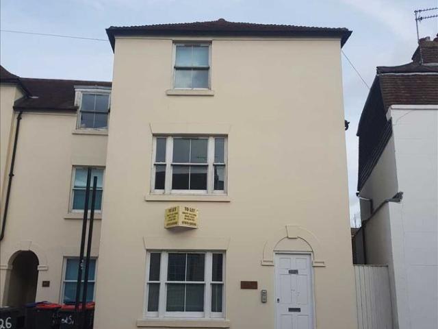 Apartment for rent in St. Dunstan's, The Bridge