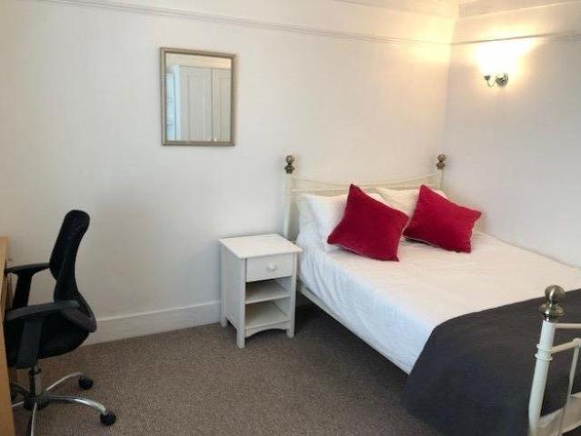 House for rent in St. Dunstan's, The Bridge