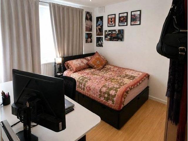 Room for rent in Stockwell, Greater London