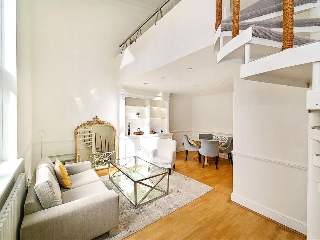 Apartment for rent in Chelsea, Greater London