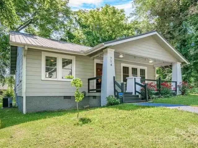 House for rent in Hendersonville